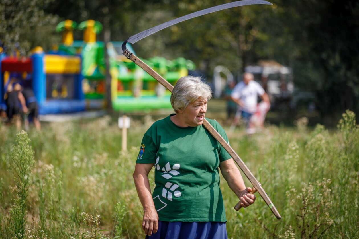 Natjecanje – košnja trave 68 Natjecanje – košnja trave 68