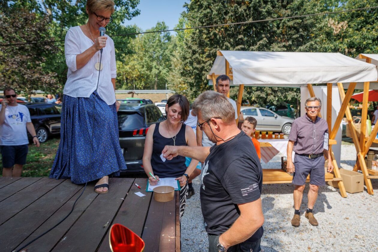 Natjecanje – košnja trave 7 Natjecanje – košnja trave 7