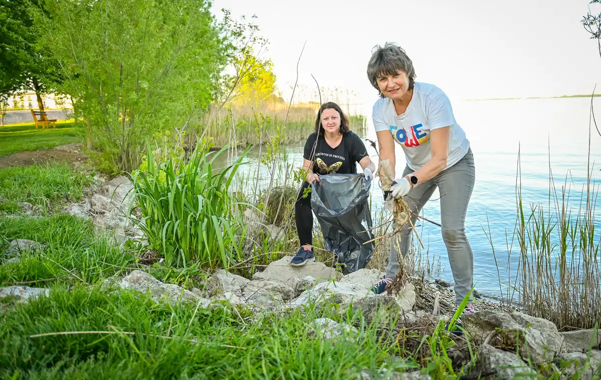 Nautički klub Labud – čišćenje okoliša (21) Nautički klub Labud – čišćenje okoliša (21)