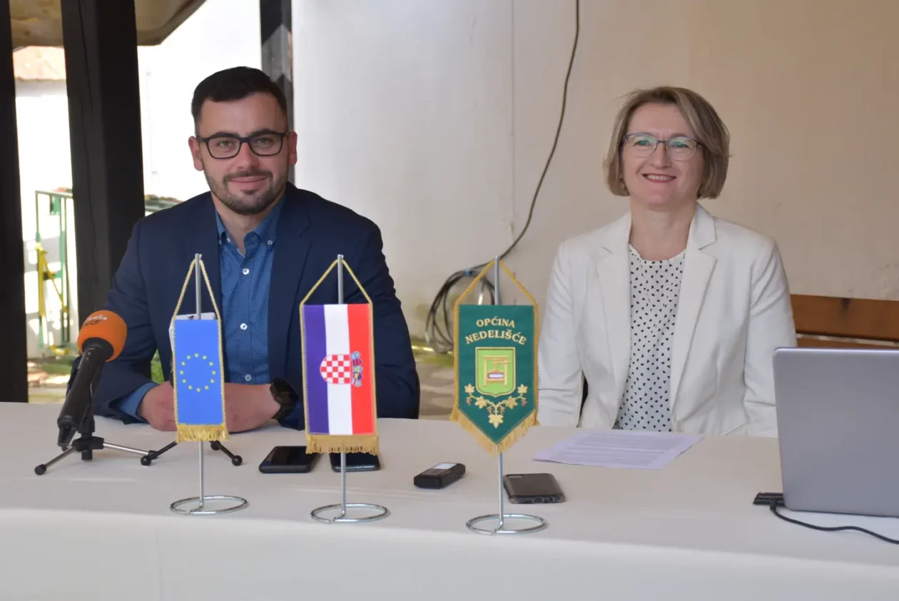 Nedelišće, Centar kulture, Početna konferencija (1) Nedelišće, Centar kulture, Početna konferencija (1)