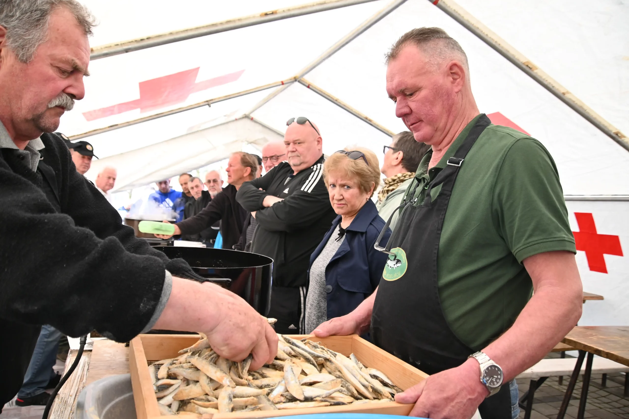 Nedelišće dijeljenje srdela (12) Nedelišće dijeljenje srdela (12)
