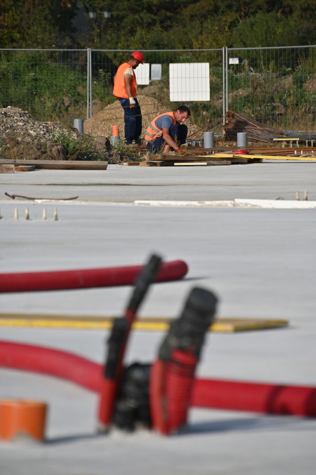 Nedelišće, gradilište, centar za starije, dom kulture, igralište. (7) Nedelišće, gradilište, centar za starije, dom kulture, igralište. (7)