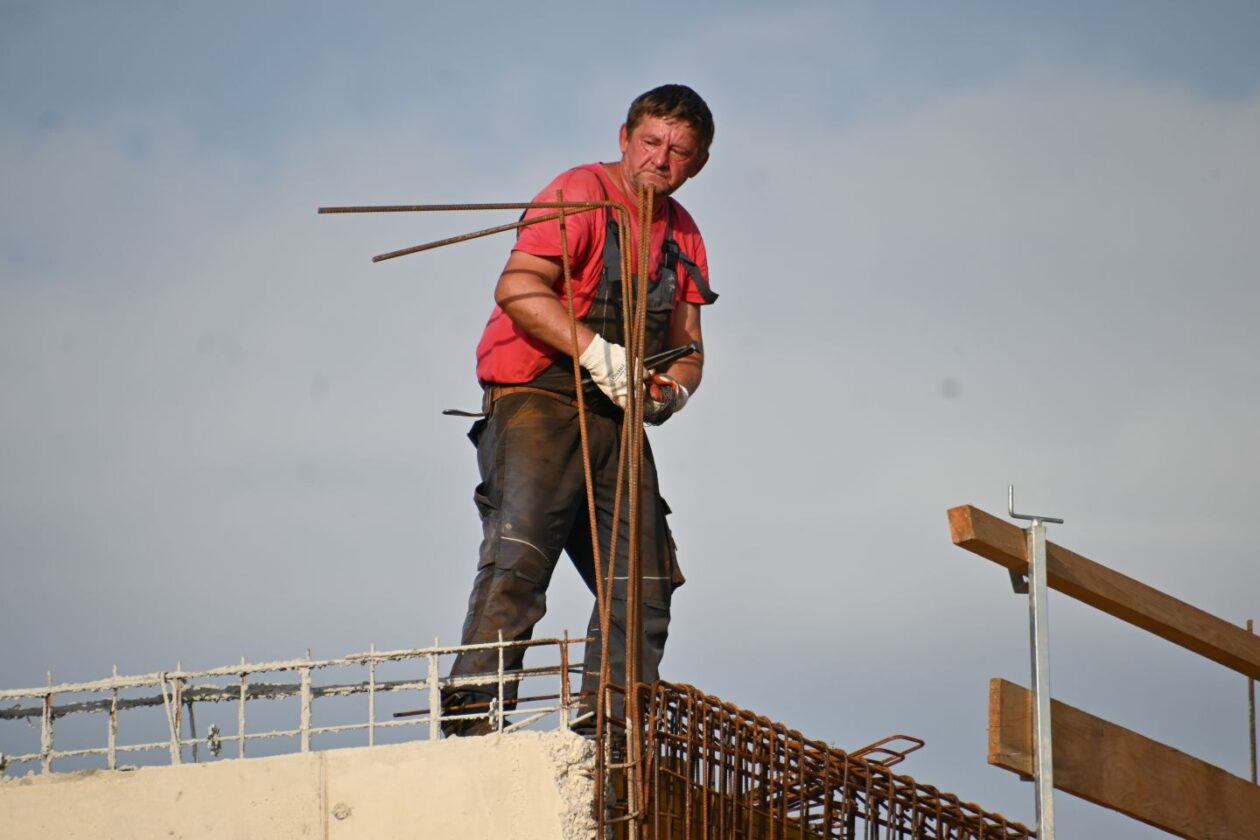 Nedelišće, gradilište, centar za starije, dom kulture, igralište. (9)