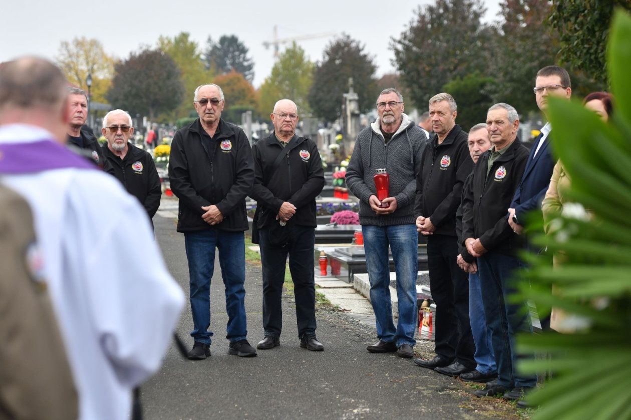 Nedelišće polaganje vijenaca Svi Sveti 8 Nedelišće polaganje vijenaca Svi Sveti 8