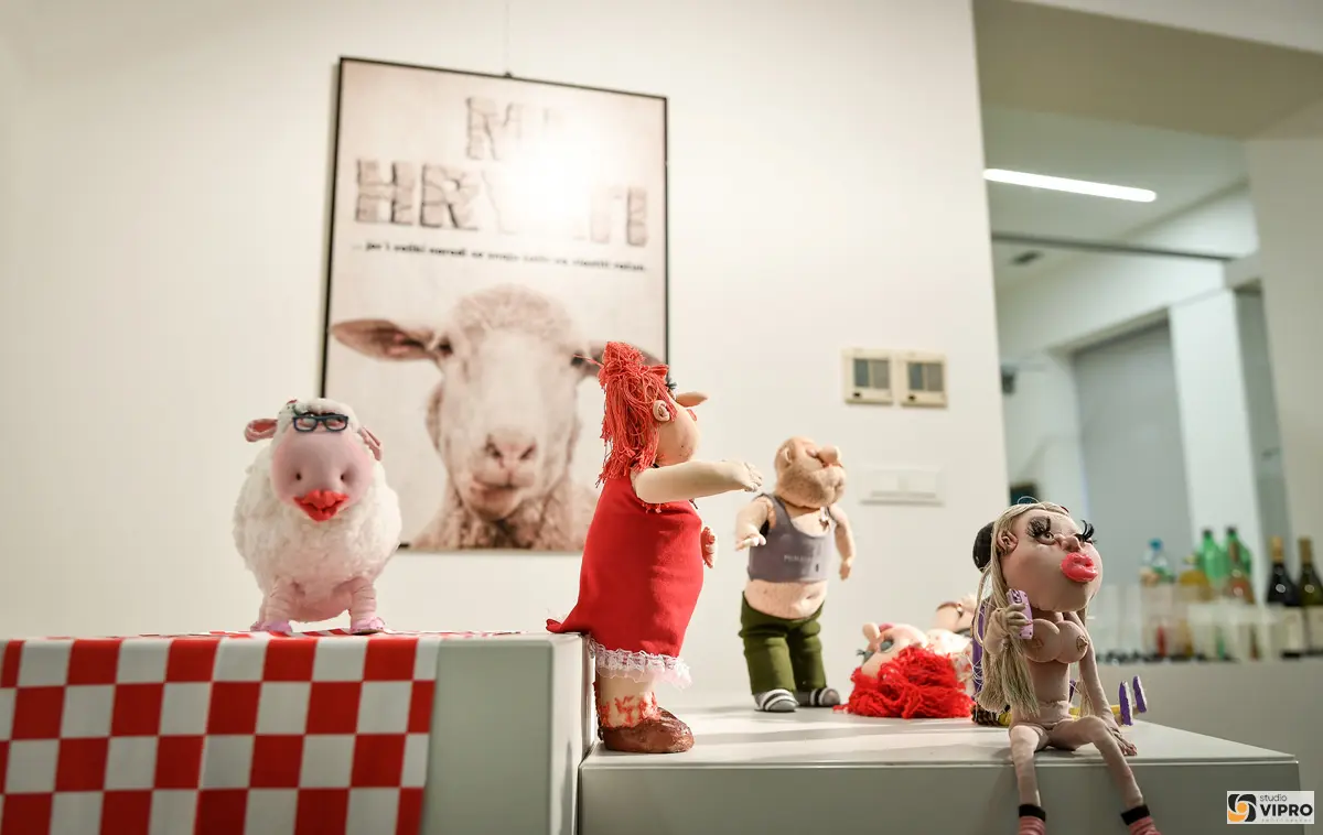 Nik Titanik izložba Nikola Plečko (12)