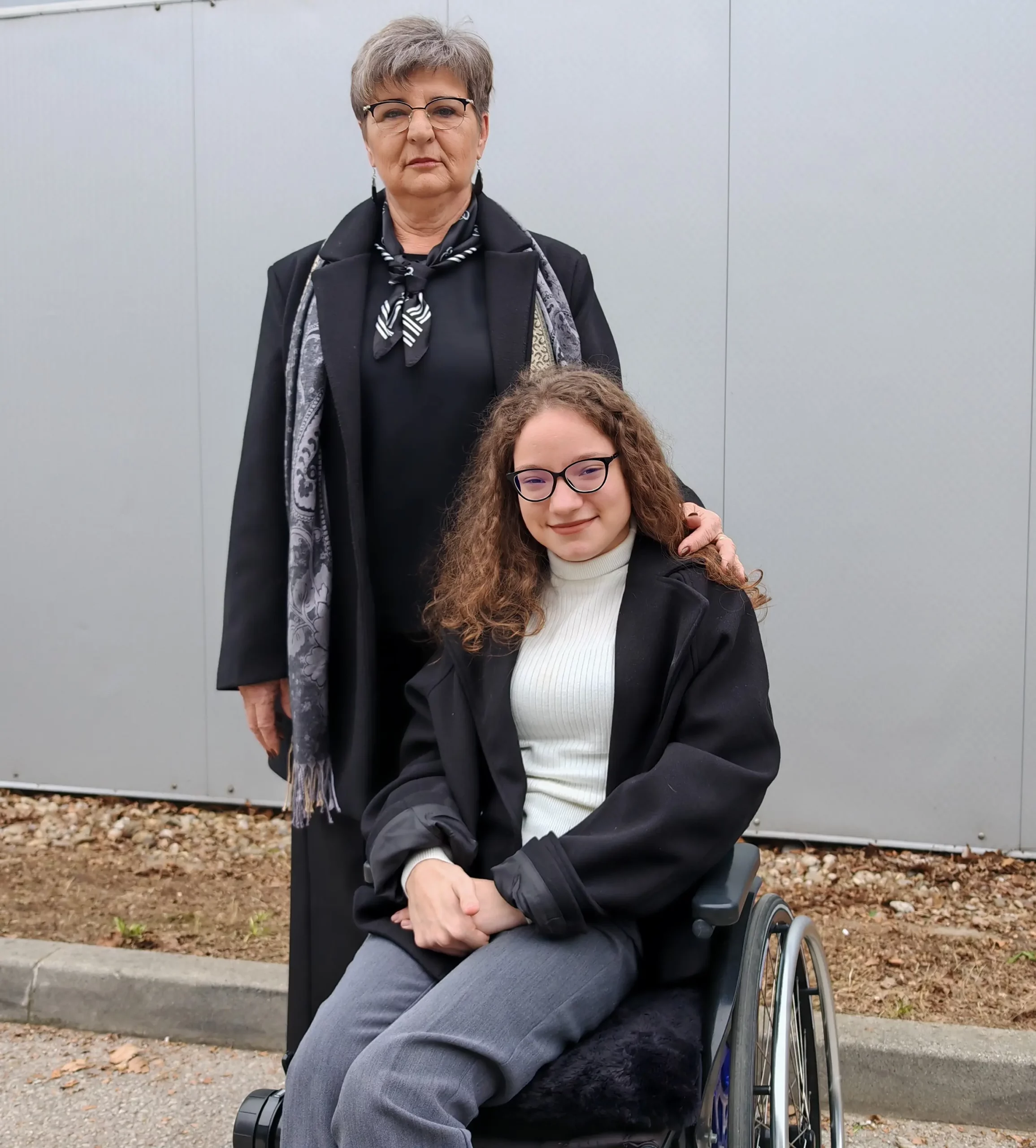 Nika Hren (1) Nika Hren (1)