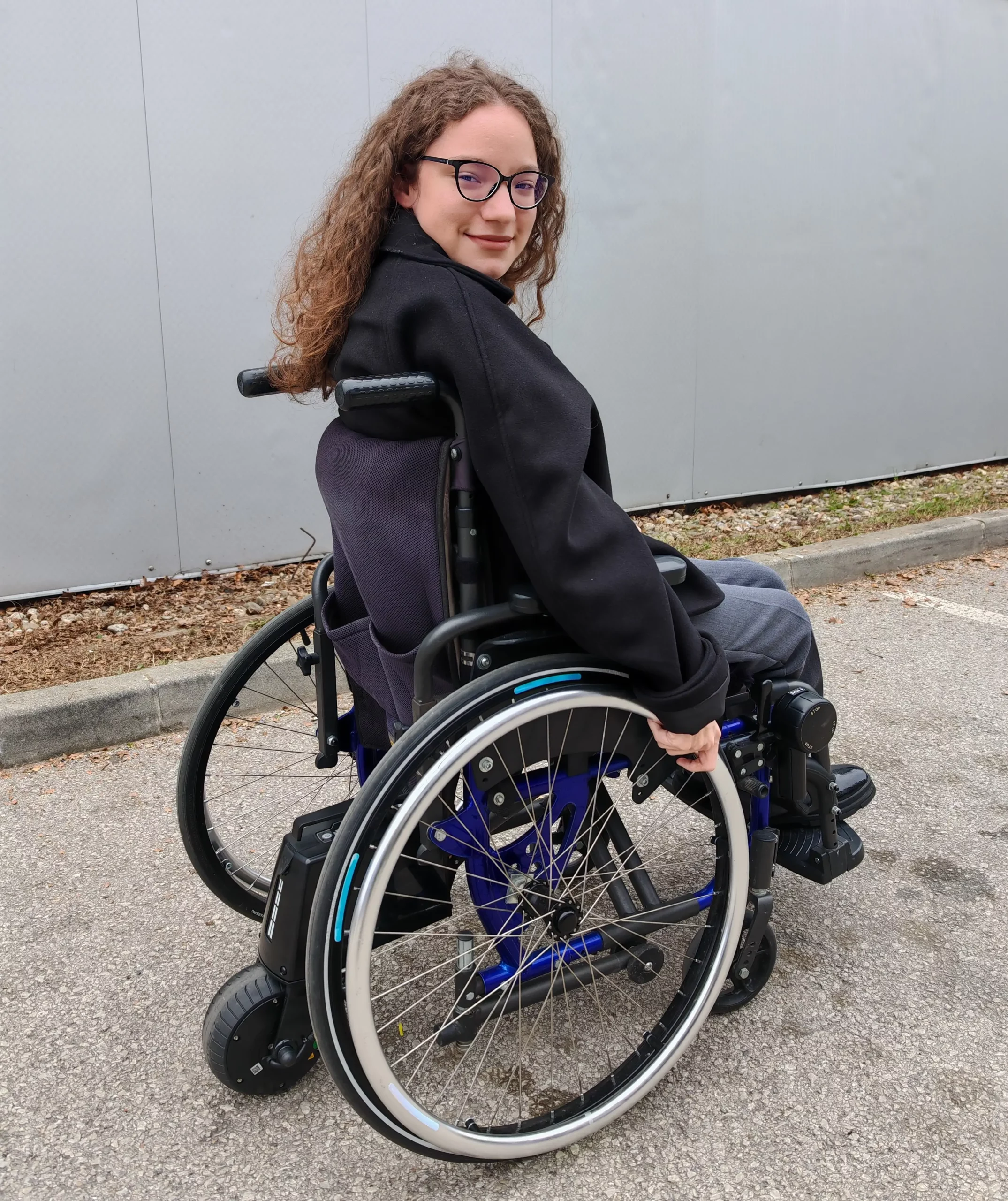 Nika Hren (3) Nika Hren (3)