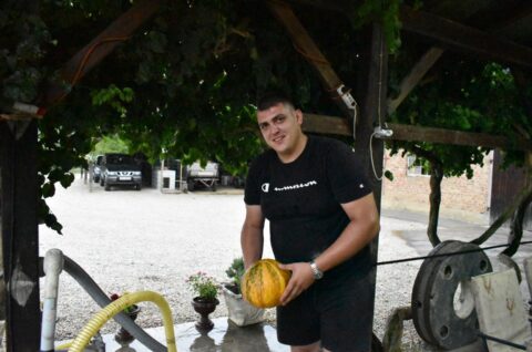 Nikola Lovrec , preseka, izum za tikve (5)