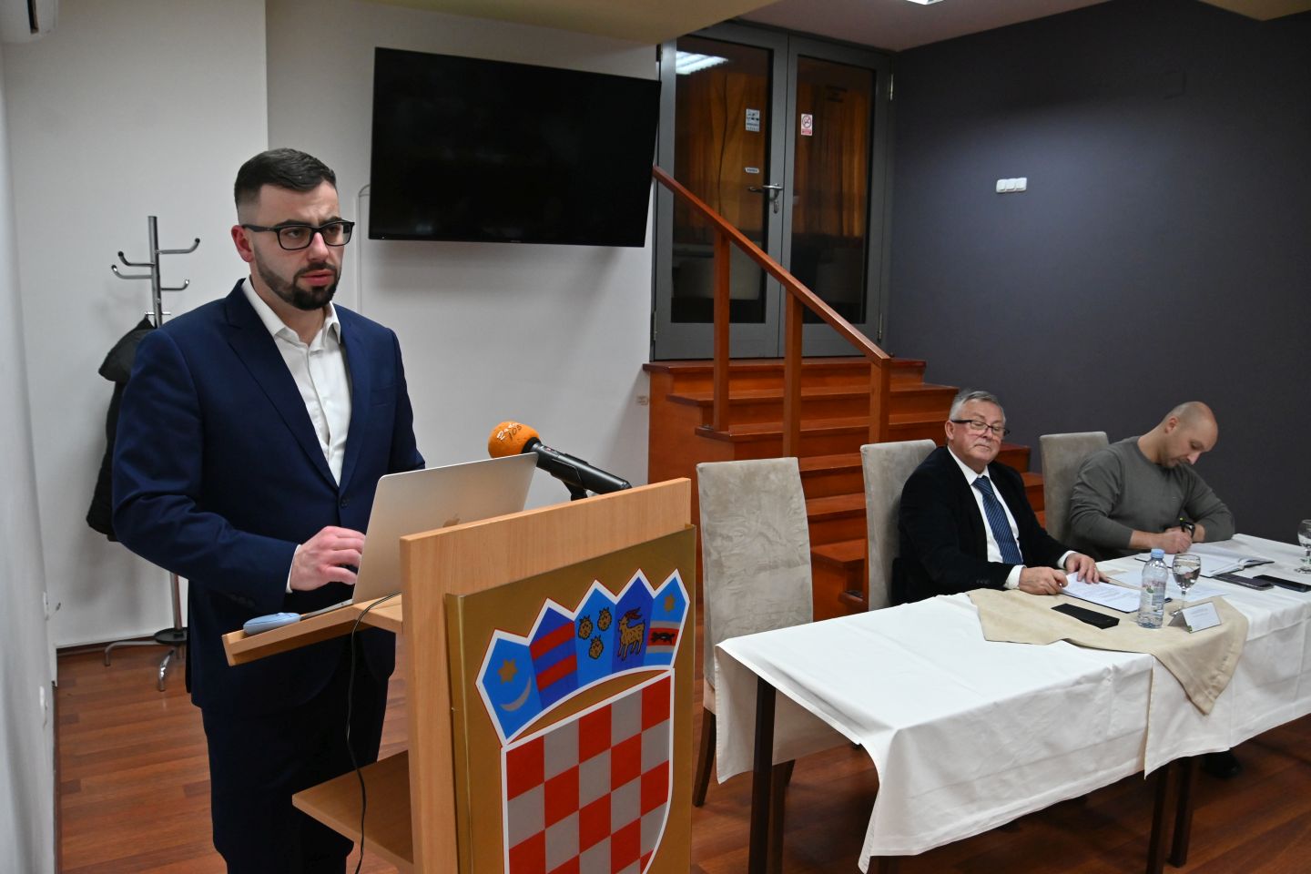 Nikola Novak (2) Nikola Novak (2)