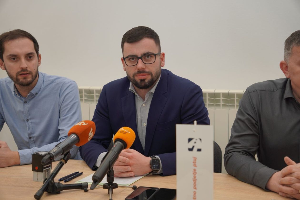 Nikola Novak Općina Nedelišće potpisivanje ugovora rekonstrukcija pješačkih staza (19)