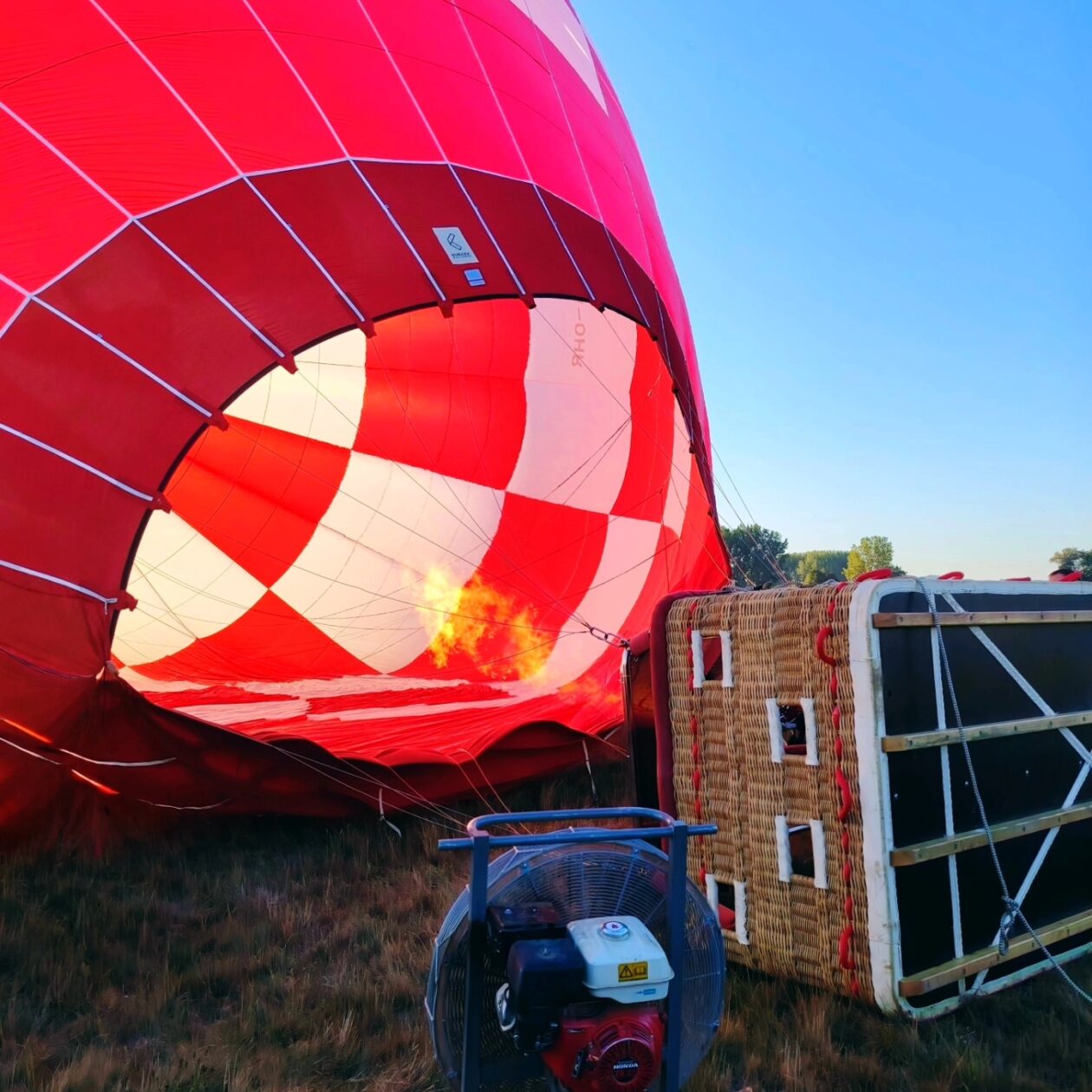 Nikolina Malek, Mateja Subašić, let balonom (4)