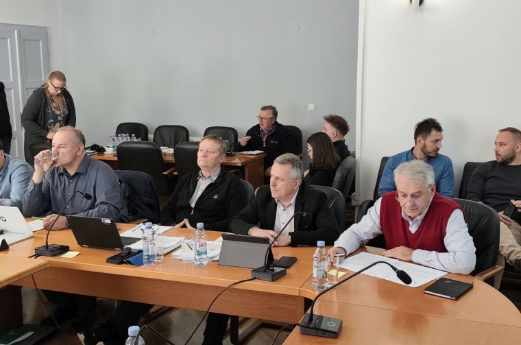 Ninoslav Šipoš ili Bojan Perhoč – koji je pretjerao