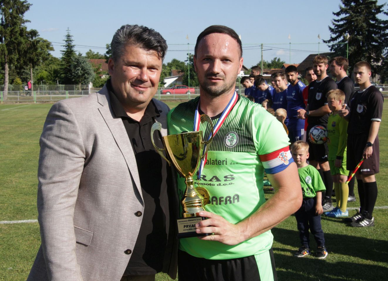 Nogometaši Omladinca spektakularno proslavili naslov prvaka 3. ML Skupina A (10) Nogometaši Omladinca spektakularno proslavili naslov prvaka 3. ML Skupina A (10)