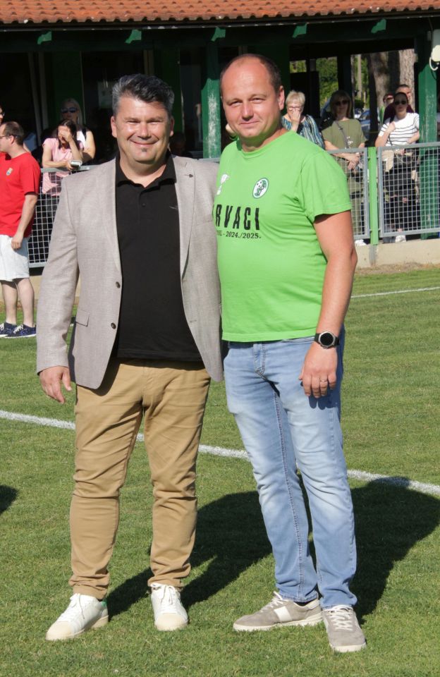 Nogometaši Omladinca spektakularno proslavili naslov prvaka 3. ML Skupina A (6) Nogometaši Omladinca spektakularno proslavili naslov prvaka 3. ML Skupina A (6)