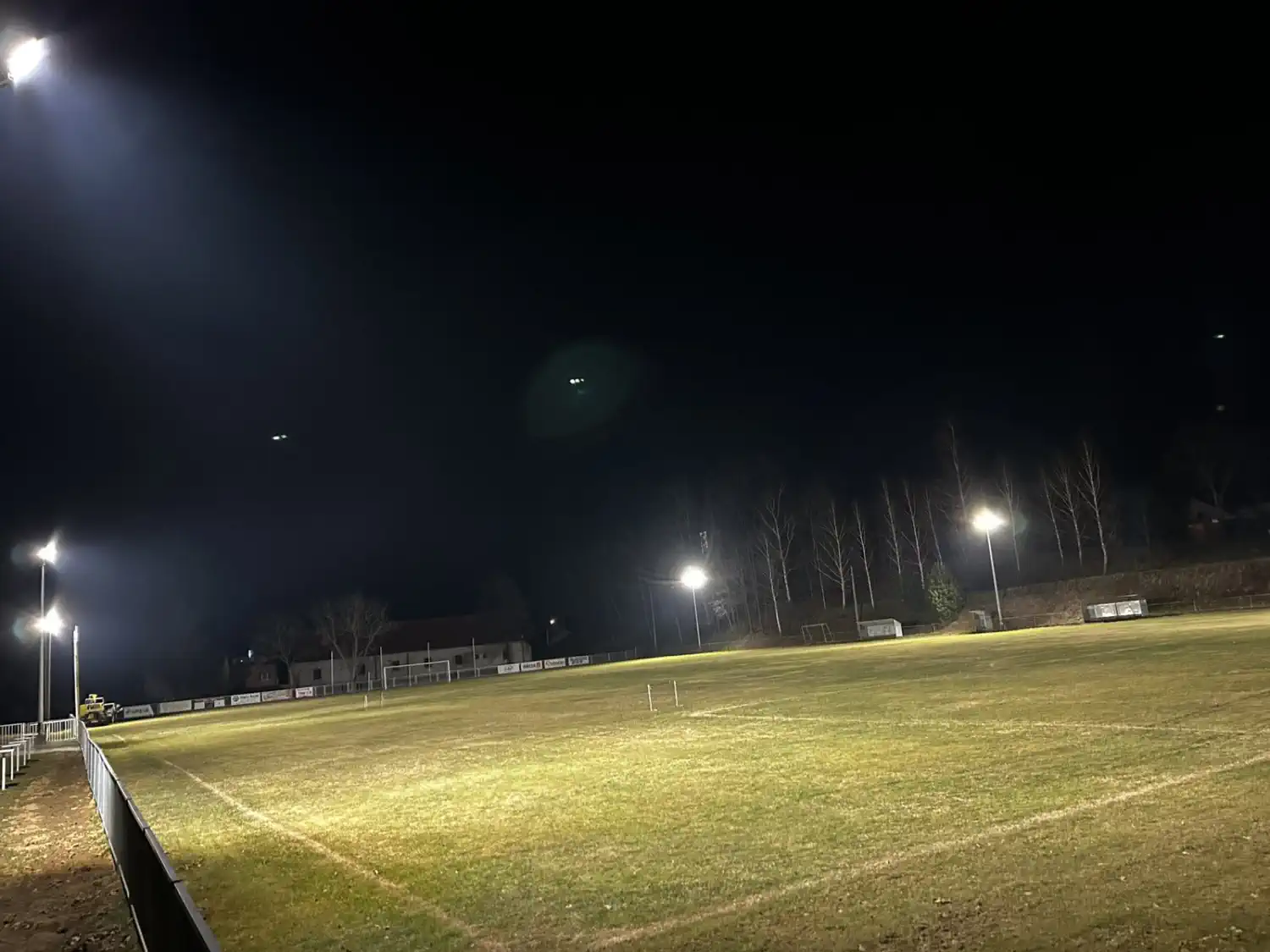 Nogometni klub ‘Hajduk’ Štrukovec dobio novu rasvjetu (1)