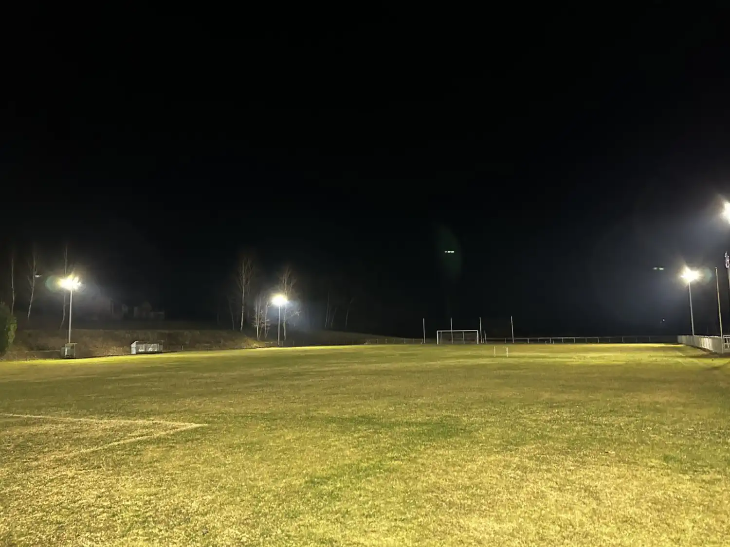 Nogometni klub ‘Hajduk’ Štrukovec dobio novu rasvjetu (3)