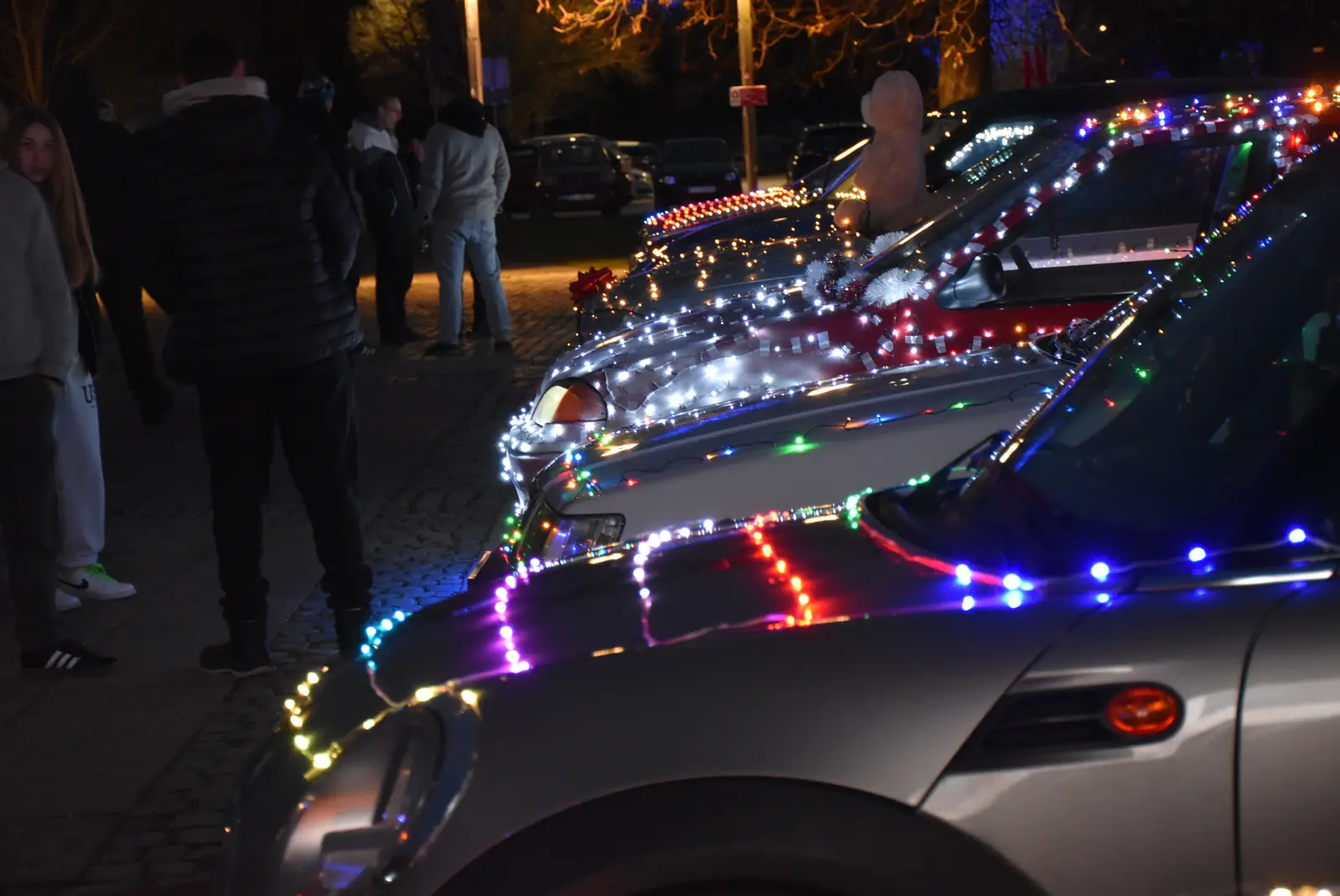 North crew, auti, Bleščeči kutak (12) North crew, auti, Bleščeči kutak (12)