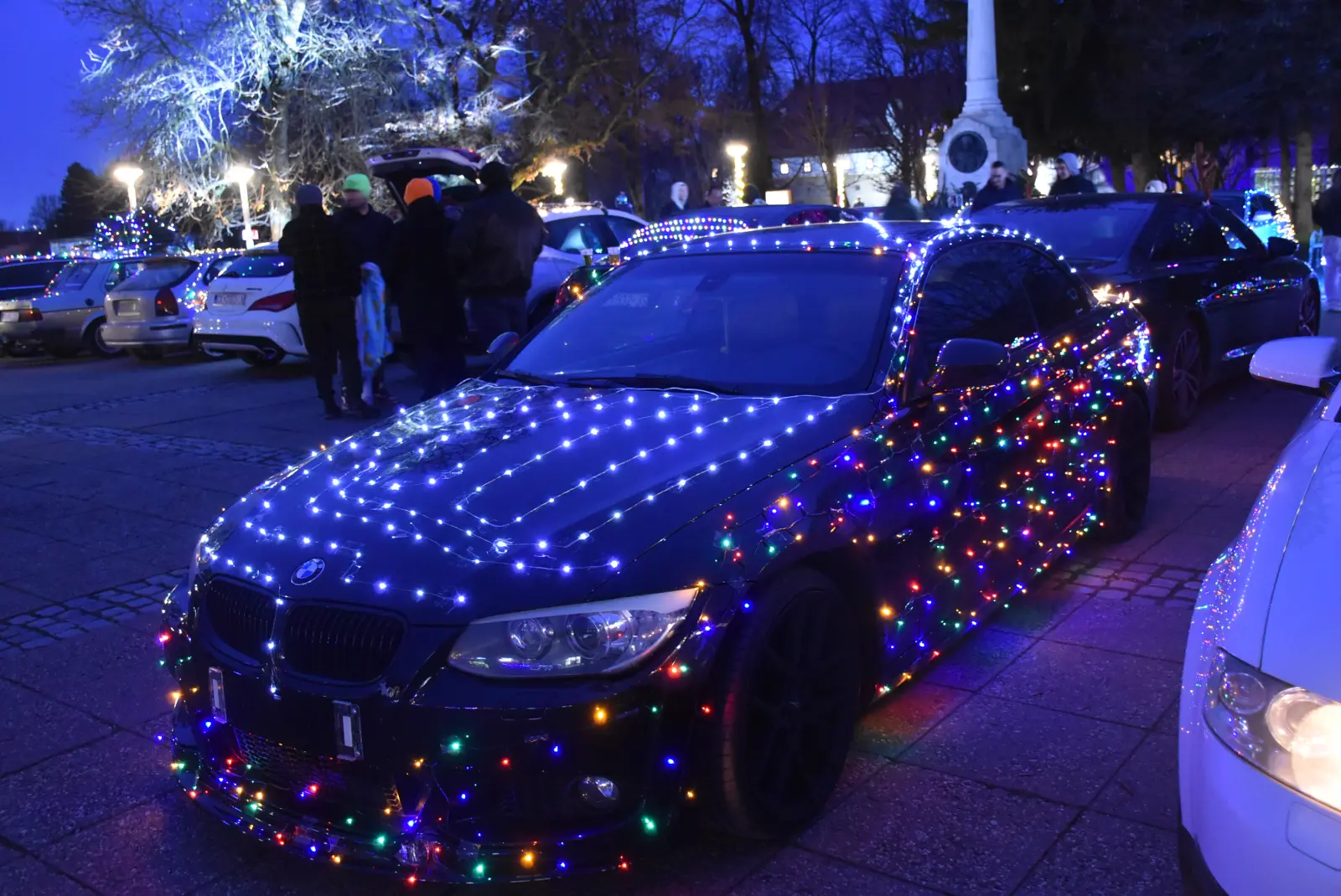 North crew, auti, Bleščeči kutak (14) North crew, auti, Bleščeči kutak (14)