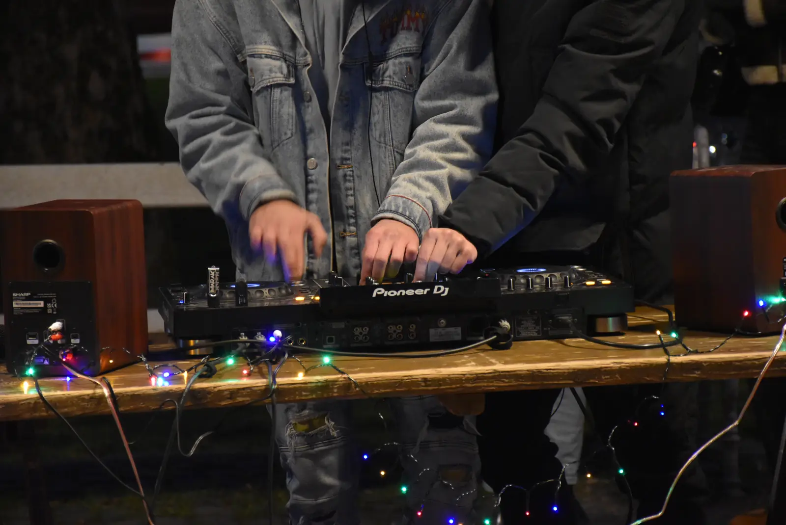 North crew, auti, Bleščeči kutak (17) North crew, auti, Bleščeči kutak (17)