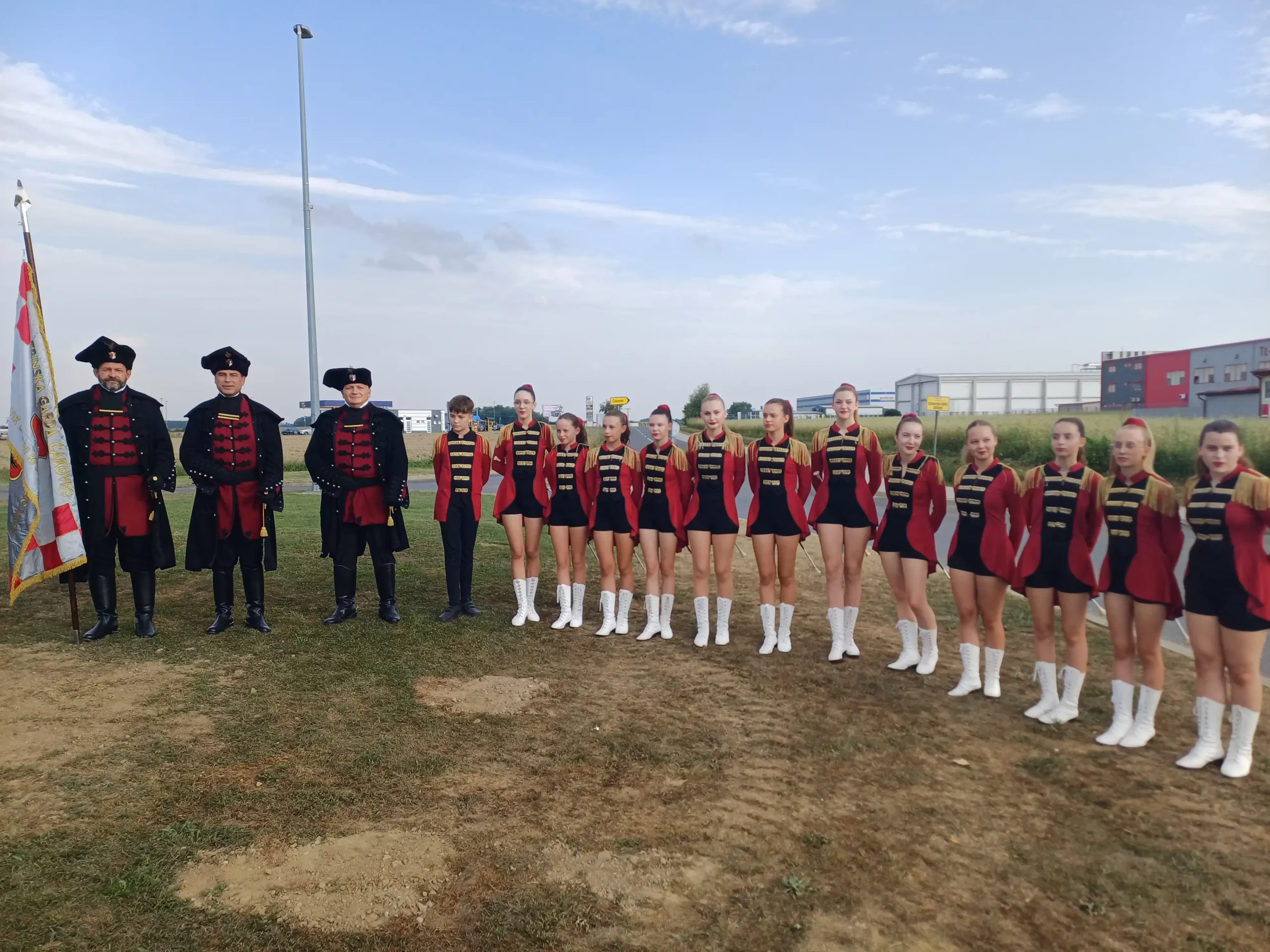 Nova skulptura grozd u Svetom Martinu na Muri (2) Nova skulptura grozd u Svetom Martinu na Muri (2)