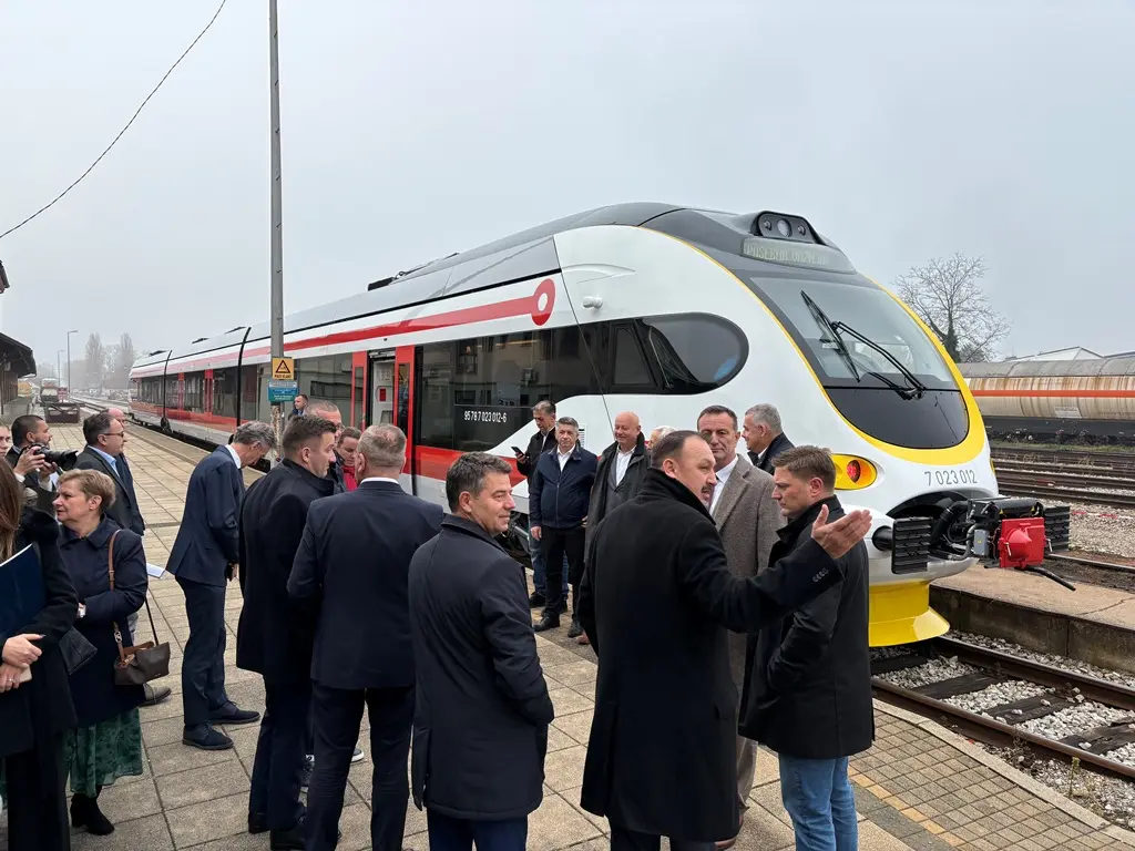 Novi električni vlak Čakovec Varaždin (8)
