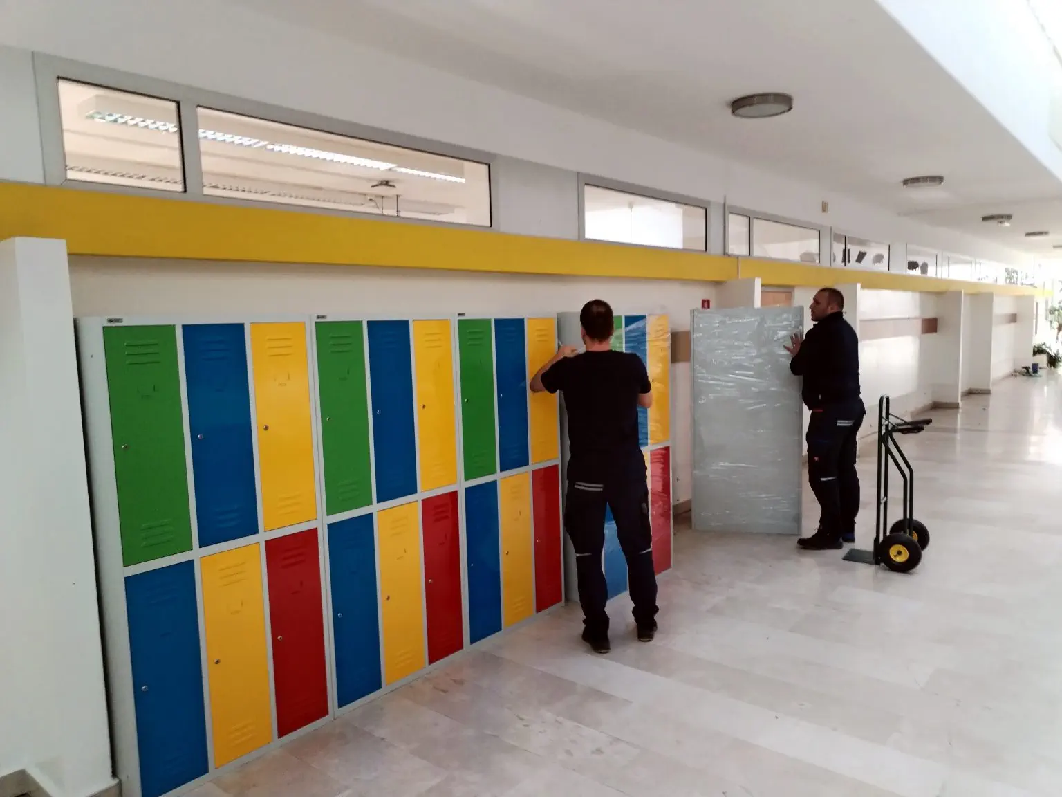 Novi garderobni ormarići (1) Novi garderobni ormarići (1)