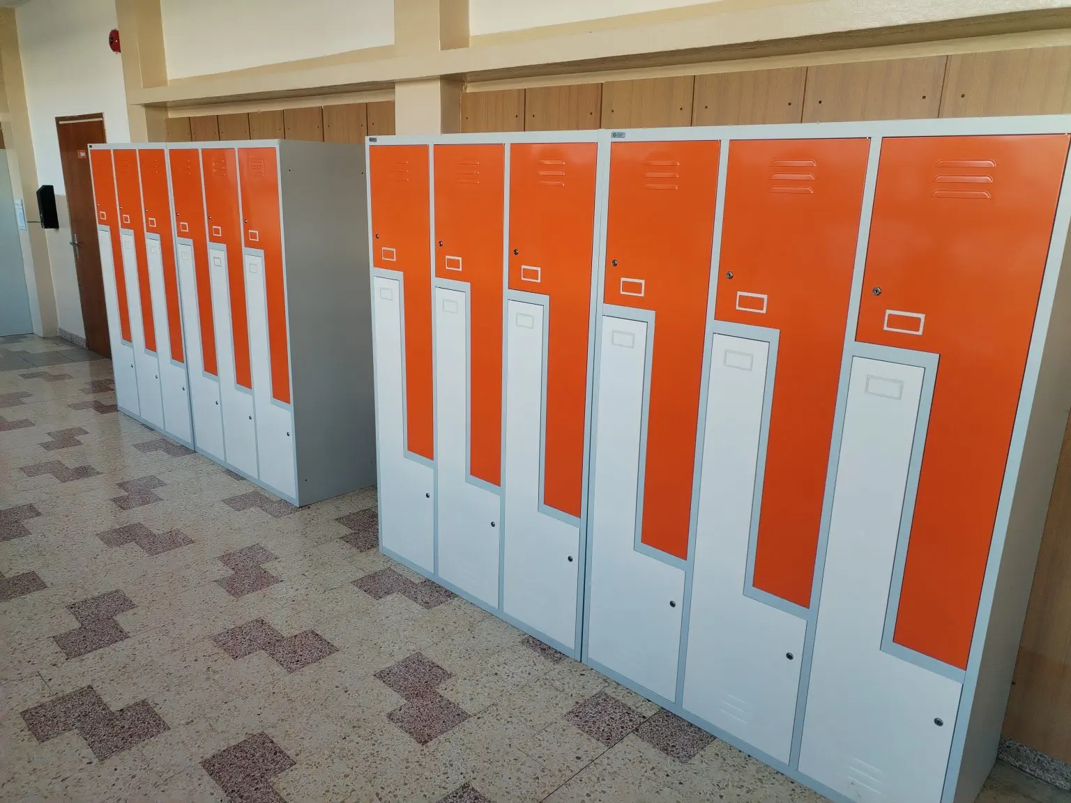 Novi garderobni ormarići (5) Novi garderobni ormarići (5)