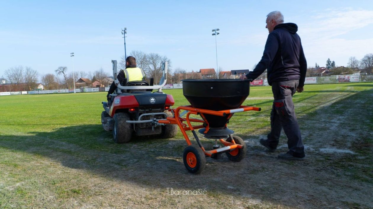 Novi travnjak NK Trnava Goričan (4)