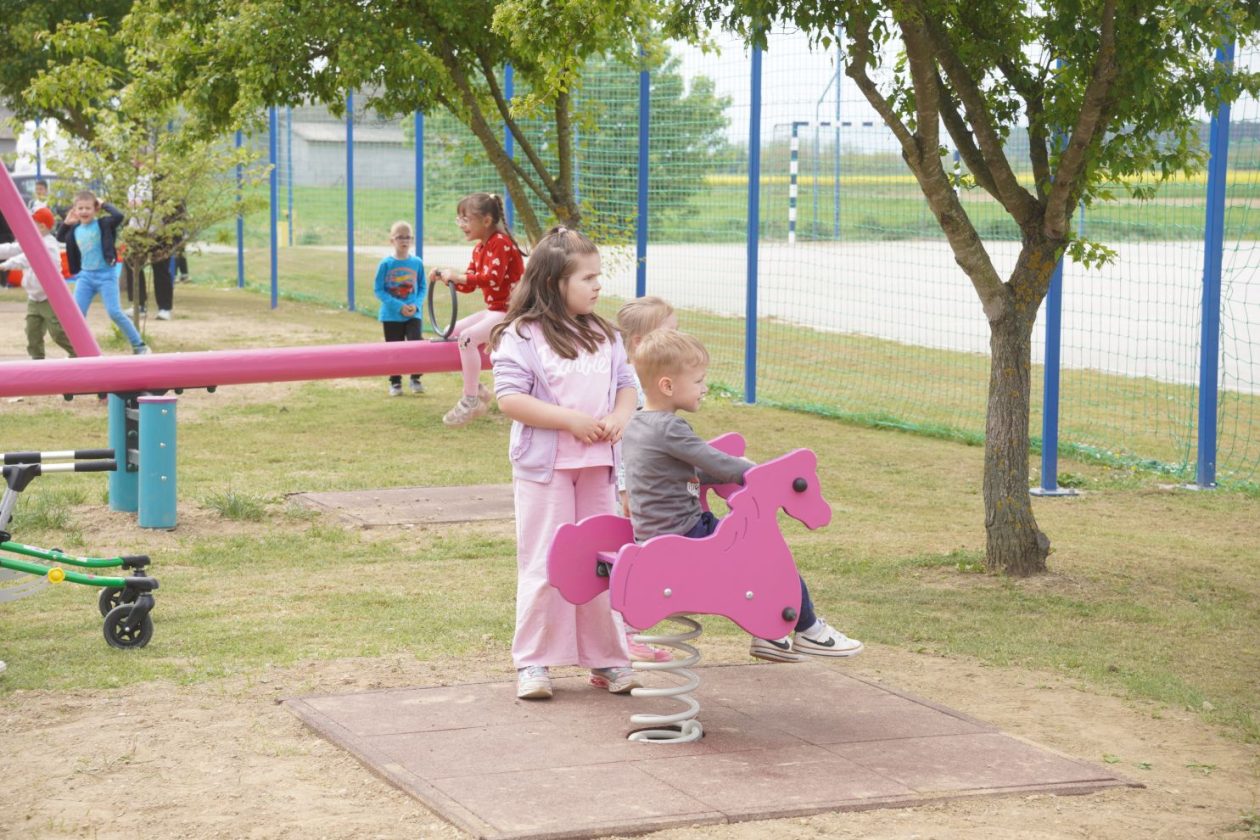 Novo Selo Rok dječje igralište (2)