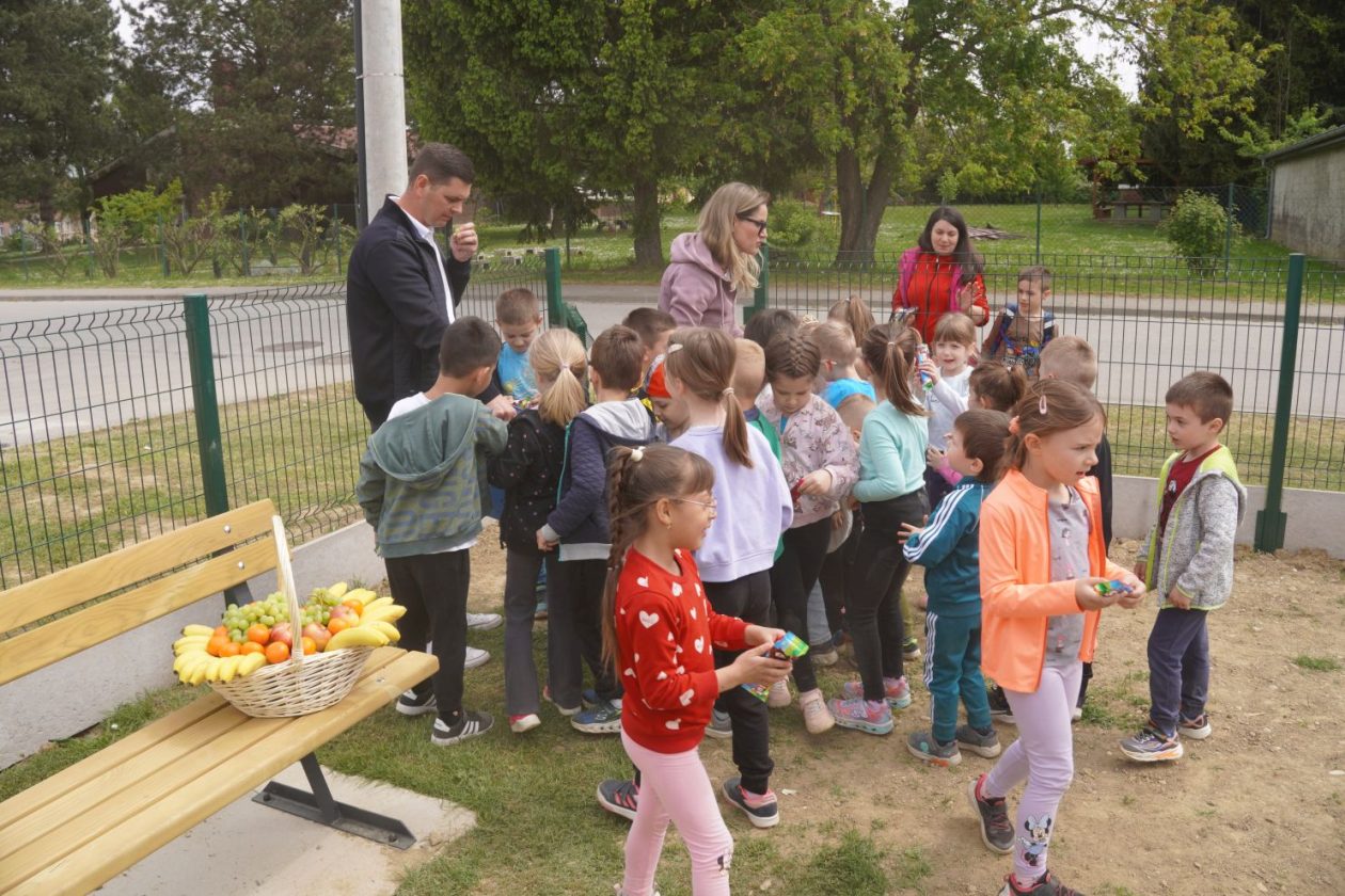 Novo Selo Rok dječje igralište (27)