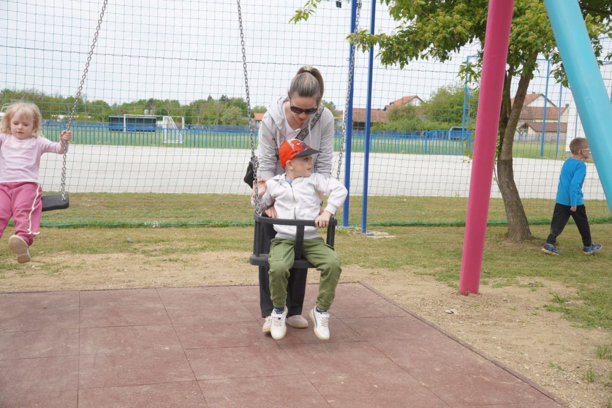 Novo Selo Rok dječje igralište (9)