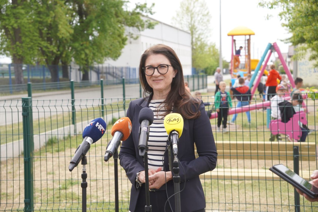 Novo Selo Rok dječje igralište Ljerka Cividini (2)