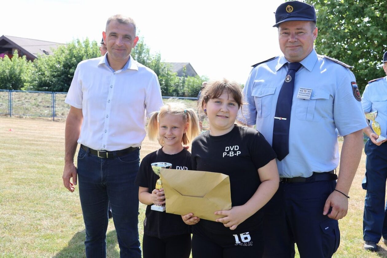 Novo Selo Rok domaćin velikog vatrogasnog natjecanja (18) Novo Selo Rok domaćin velikog vatrogasnog natjecanja (18)