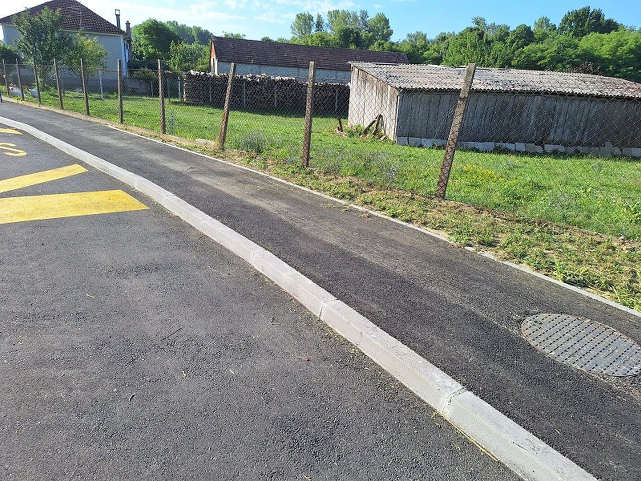 Novo autobusno stajalište i pješačka staza u Otoku spremni za korištenje (2)