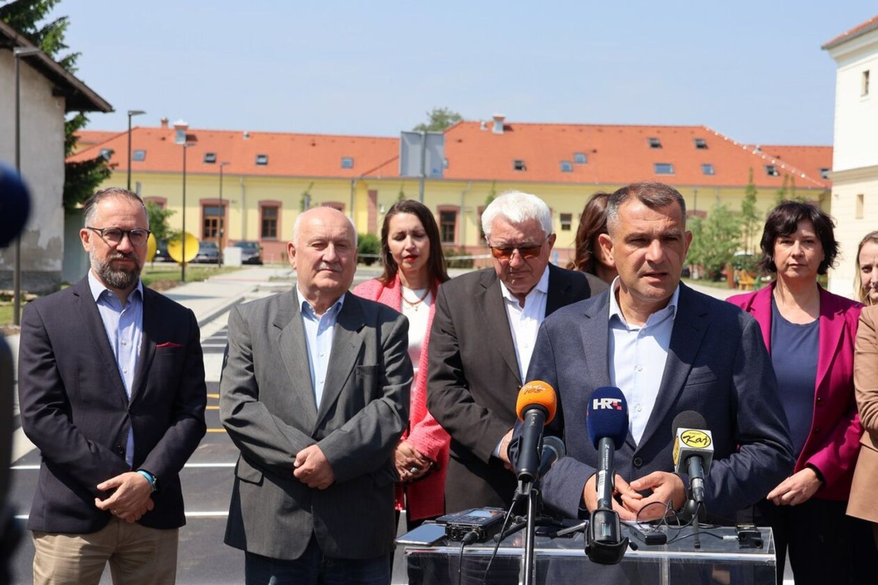 Novo lice Centra znanja – uređene prometnice, park i signalizacija (8) Novo lice Centra znanja – uređene prometnice, park i signalizacija (12)