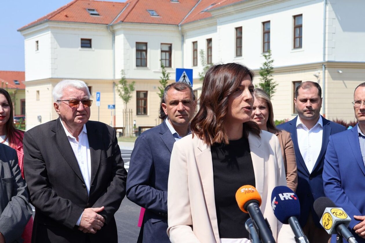 Novo lice Centra znanja – uređene prometnice, park i signalizacija (9) Novo lice Centra znanja – uređene prometnice, park i signalizacija (12)