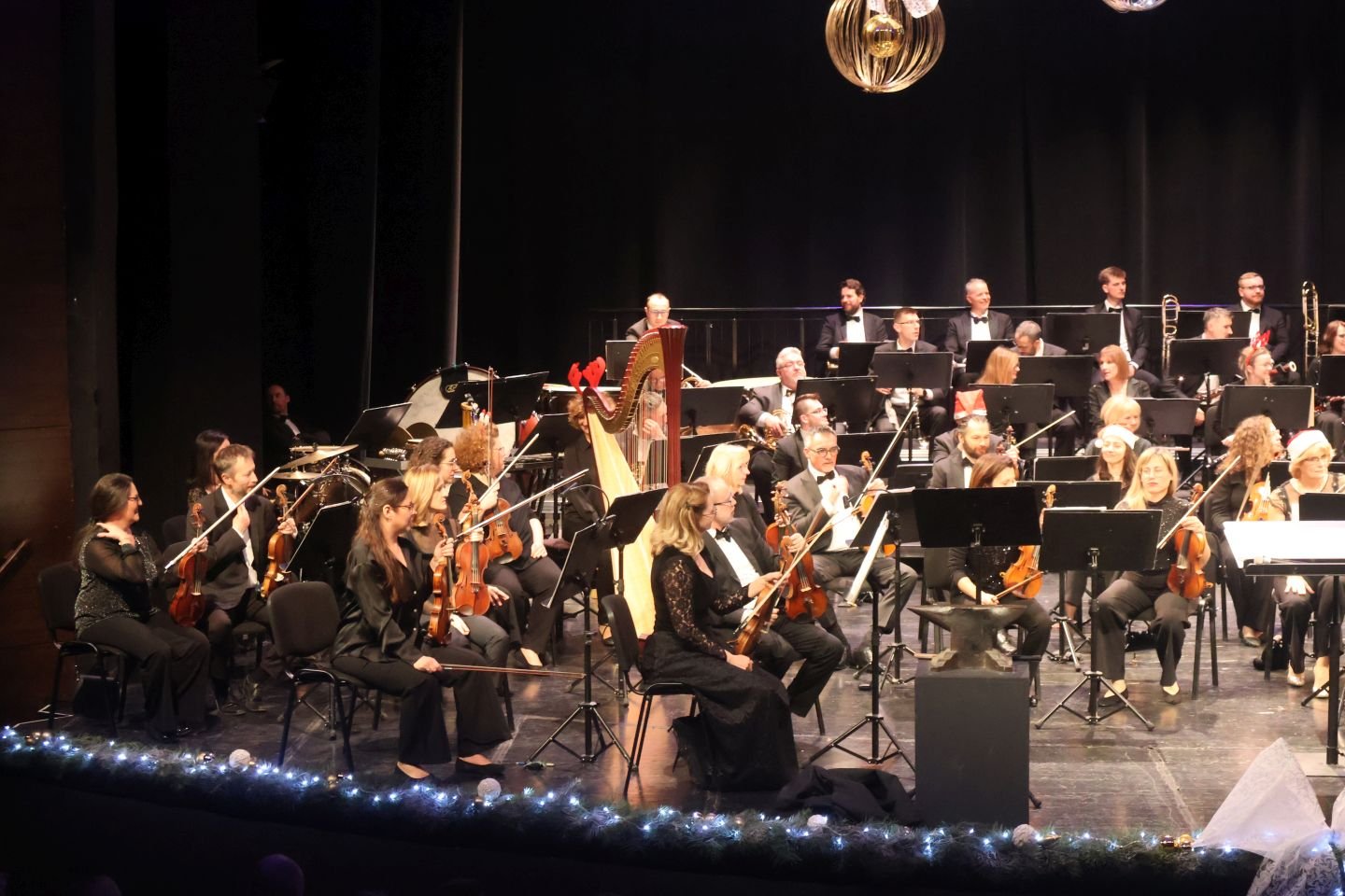 Novogodišnji koncert HRT CZK Čakovec 2025 (1) Novogodišnji koncert HRT CZK Čakovec 2025 (1)