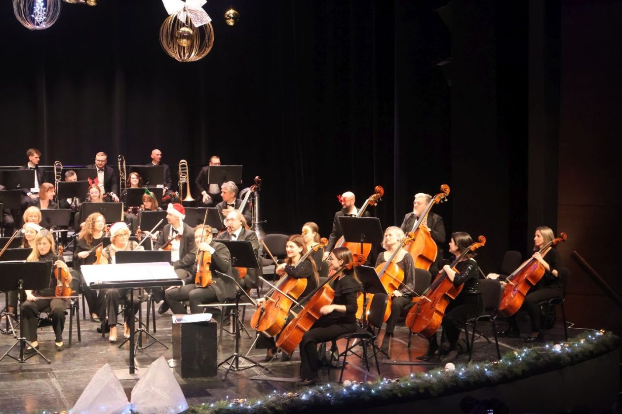 Novogodišnji koncert HRT CZK Čakovec 2025 (13) Novogodišnji koncert HRT CZK Čakovec 2025 (13)