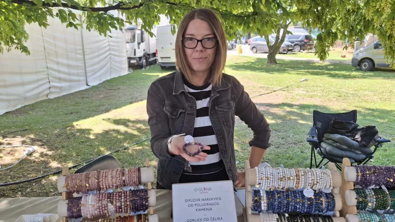 O glina handmade poklanjalica Porcijunkulovo 2025 (1)