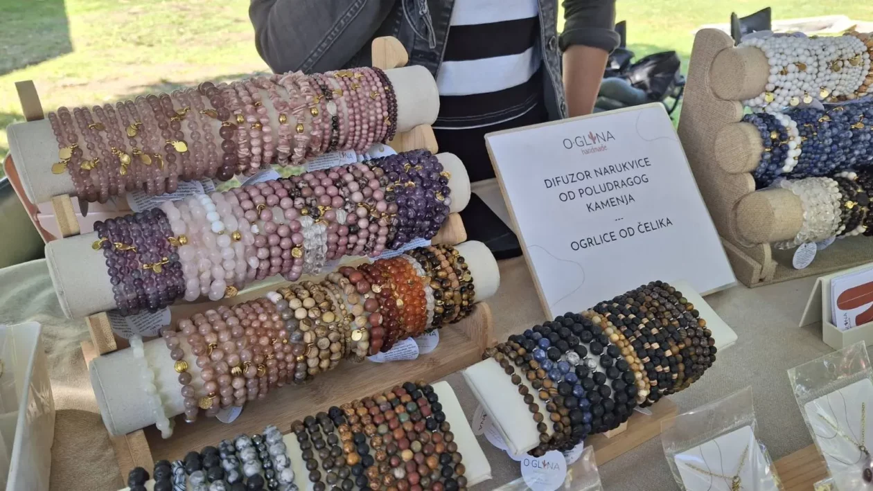 O glina handmade poklanjalica Porcijunkulovo 2025 (3)