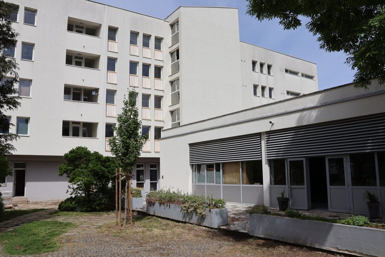 OBNOVA UČENIČKOG DOMA Ministar Fuchs obišao radove u Čakovcu (8)