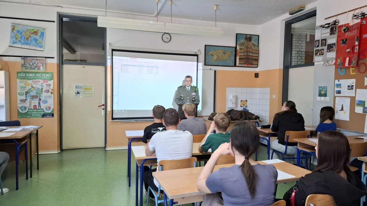OČUVANJE ISTINE U OŠ Sveti Martin na Muri održano edukativno predavanje o Domovinskom ratu (3)