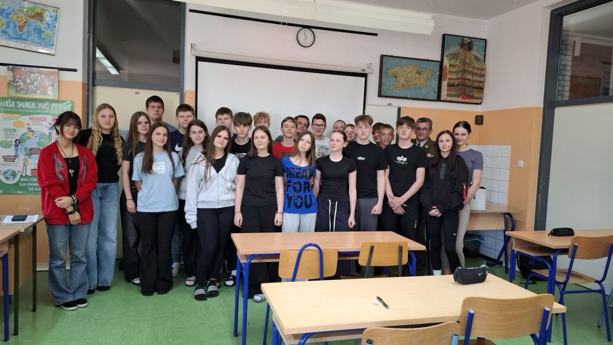 OČUVANJE ISTINE U OŠ Sveti Martin na Muri održano edukativno predavanje o Domovinskom ratu (5)