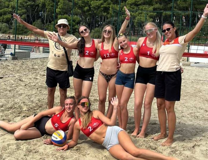 ODBOJKA Čakovečke kadetkinje osvojile 5. mjesto na PH u Puli (1) ODBOJKA Čakovečke kadetkinje osvojile 5. mjesto na PH u Puli (1)