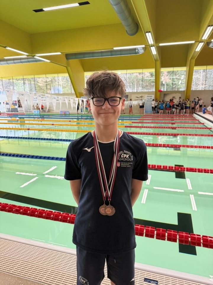 ODLIČNI REZULTATI Čakovečki plivači briljirali u Sloveniji osvojena čak 61 medalja (11)