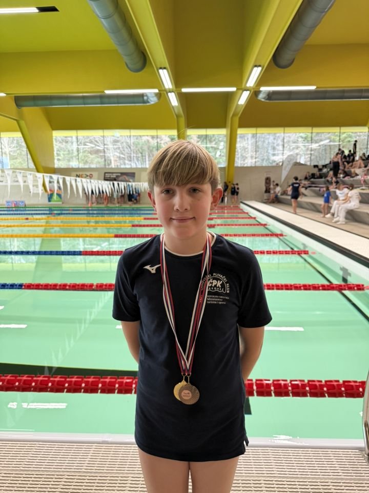 ODLIČNI REZULTATI Čakovečki plivači briljirali u Sloveniji osvojena čak 61 medalja (19)