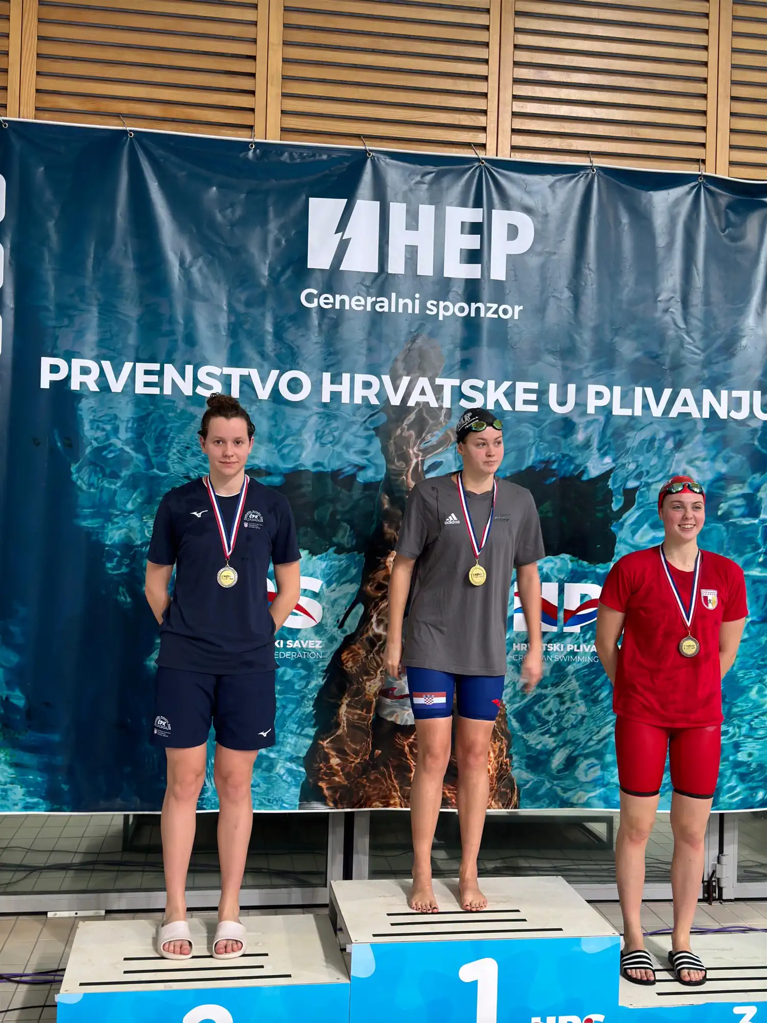 ODLIČNI REZULTATI Plivači čakovečkog plivačkog kluba briljirali na Prvenstvu Hrvatske s deset medalja (1)