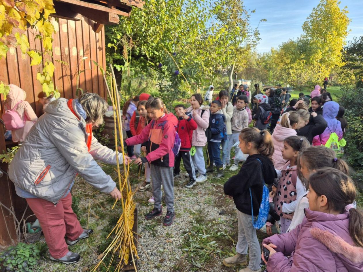 OKRUGLI VRH Mališani OŠ Kuršanec upoznali Pozoja i učili o eko proizvodnji (2)