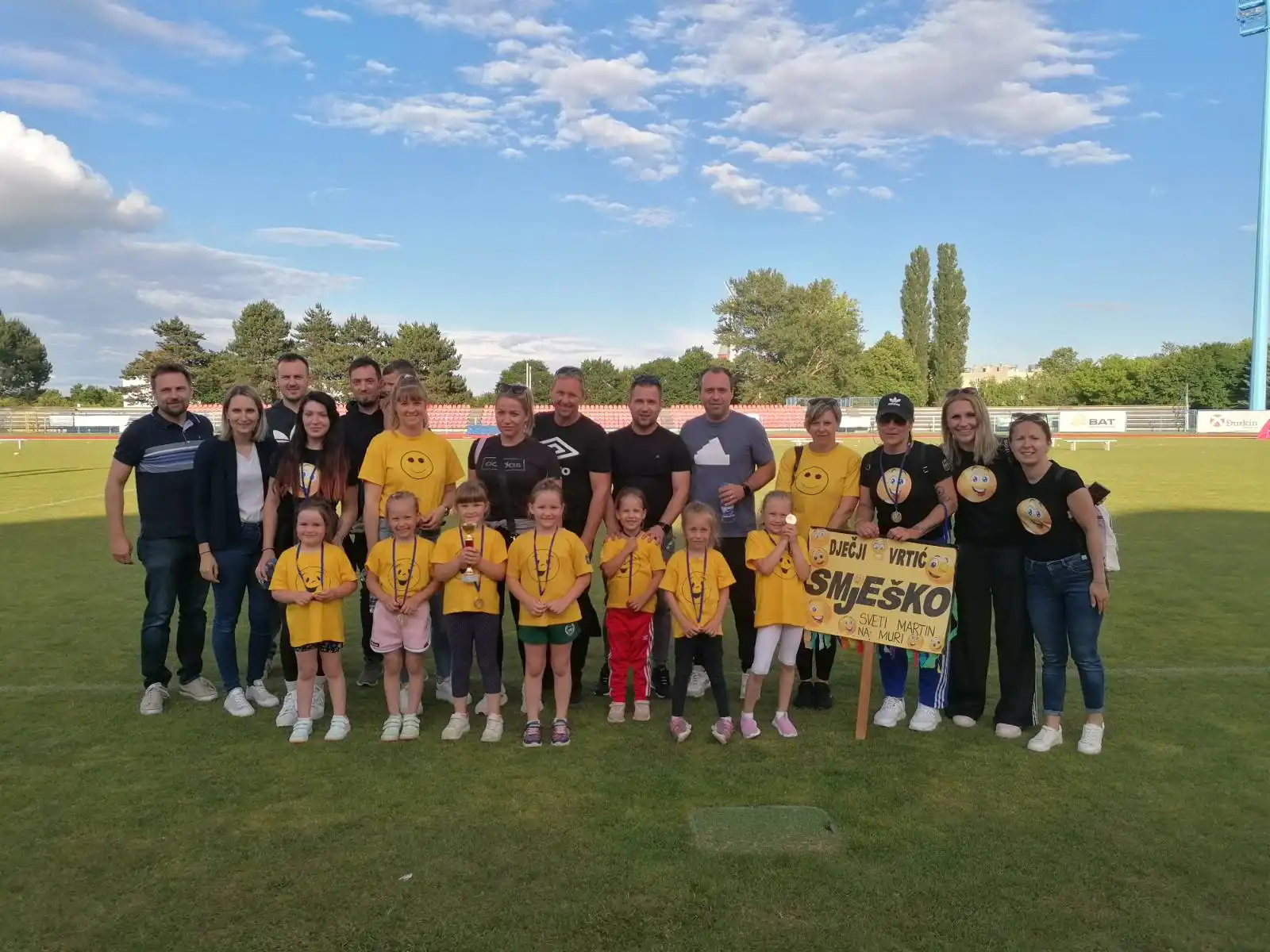 OLIMPIJSKI FESTIVAL Načelnik općine Sveti Martin na Muri Martin Srša primio zlatne djevojčice (7) OLIMPIJSKI FESTIVAL Načelnik općine Sveti Martin na Muri Martin Srša primio zlatne djevojčice (7)