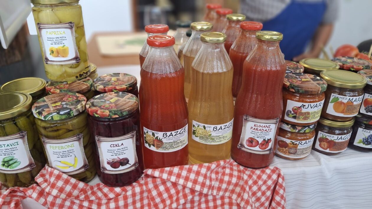 OPG Pešta, Štrigova, sajam (3) OPG Pešta, Štrigova, sajam (3)